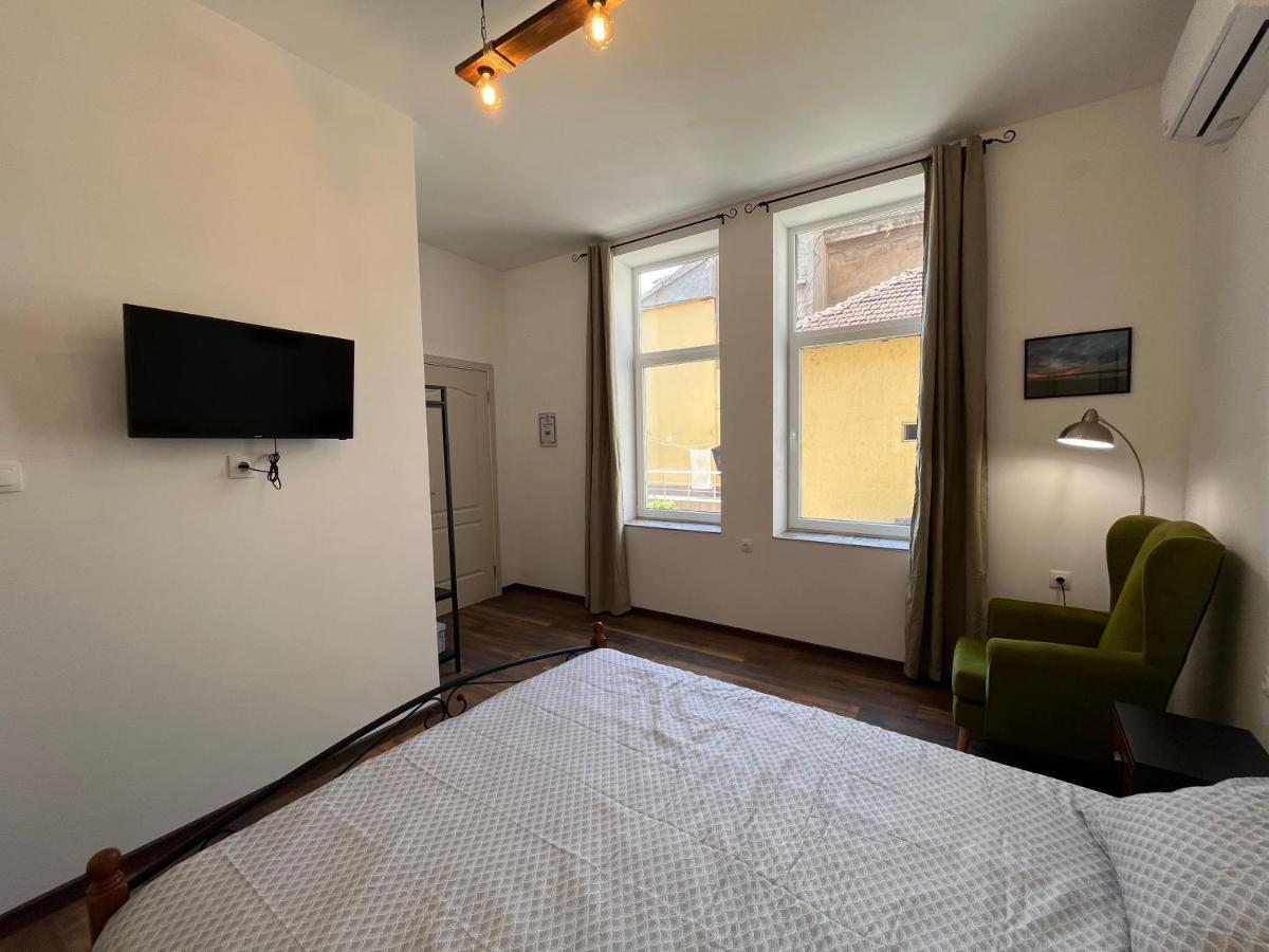 Prista Guest Rooms Русе Экстерьер фото