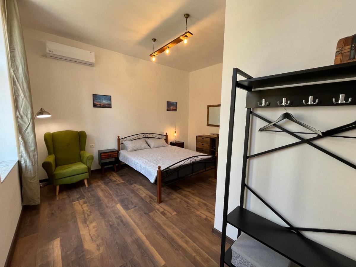 Prista Guest Rooms Русе Экстерьер фото